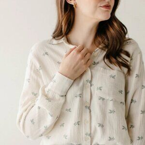 100% Cotton Cream Floral Top NWT